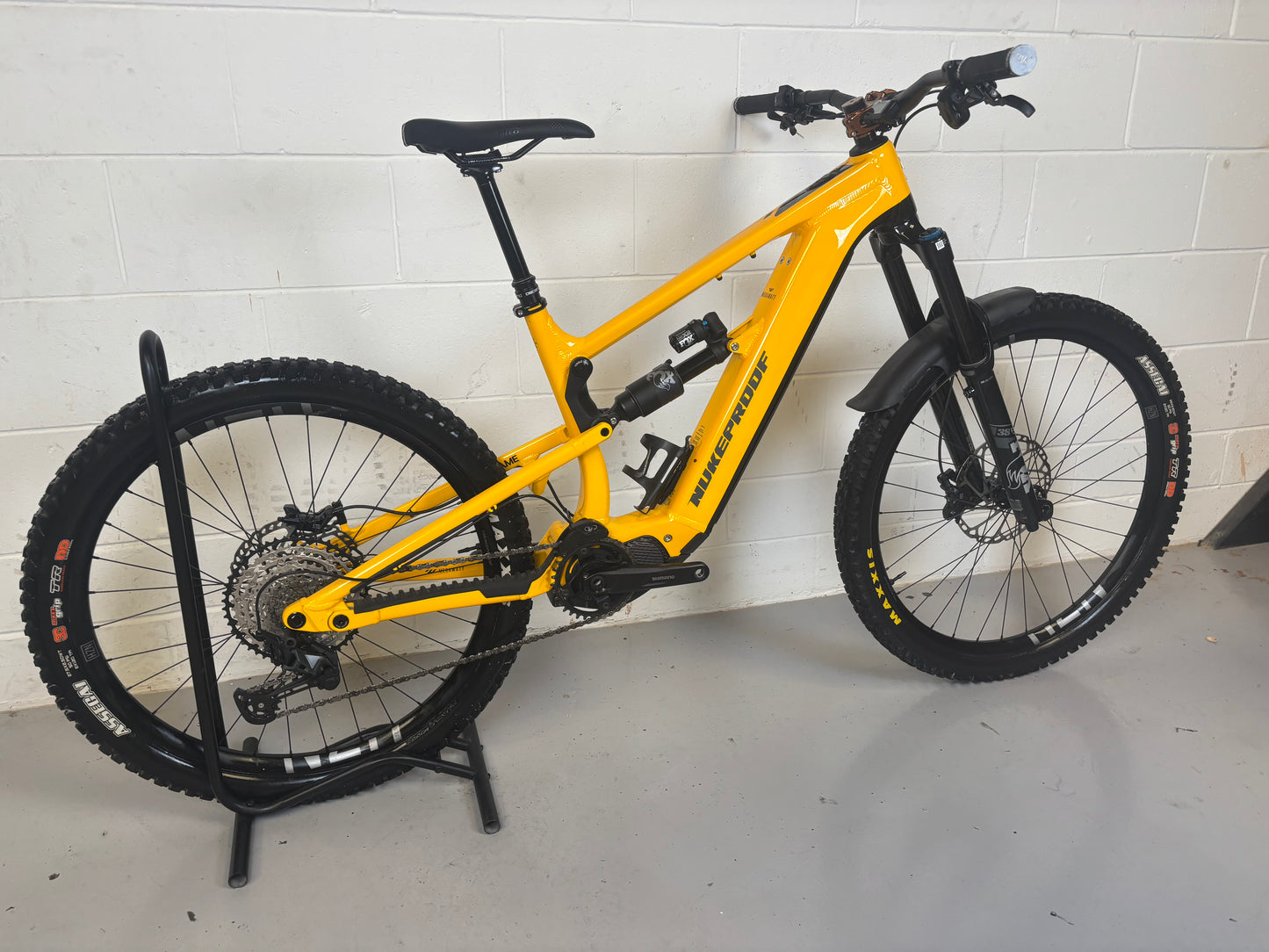 Nukeproof Megawatt 297 Elite 2023 Electric Mountain Bike