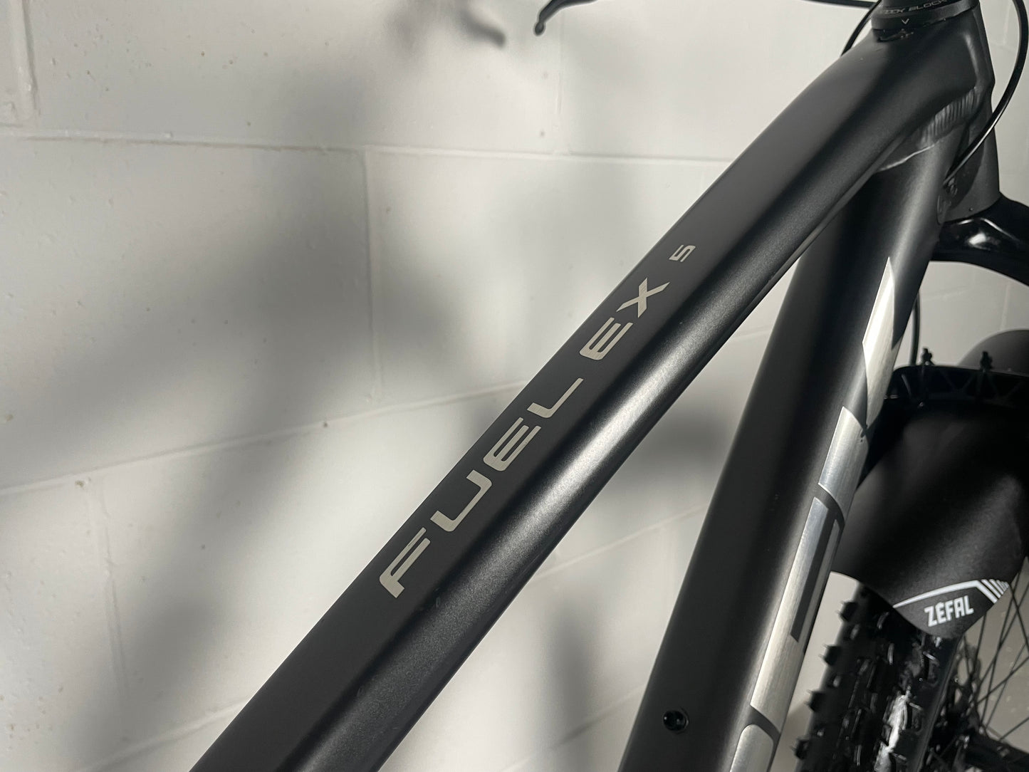 TREK Fuel EX 5 Gen 5 2024 Mountain Bike