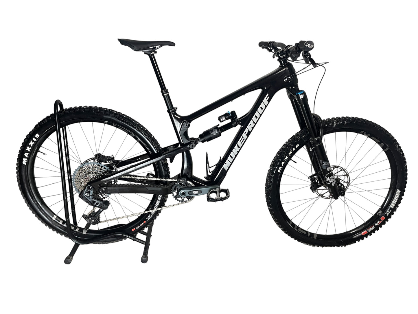 Nukeproof Mega 290 Carbon 2024 Mountain Bike