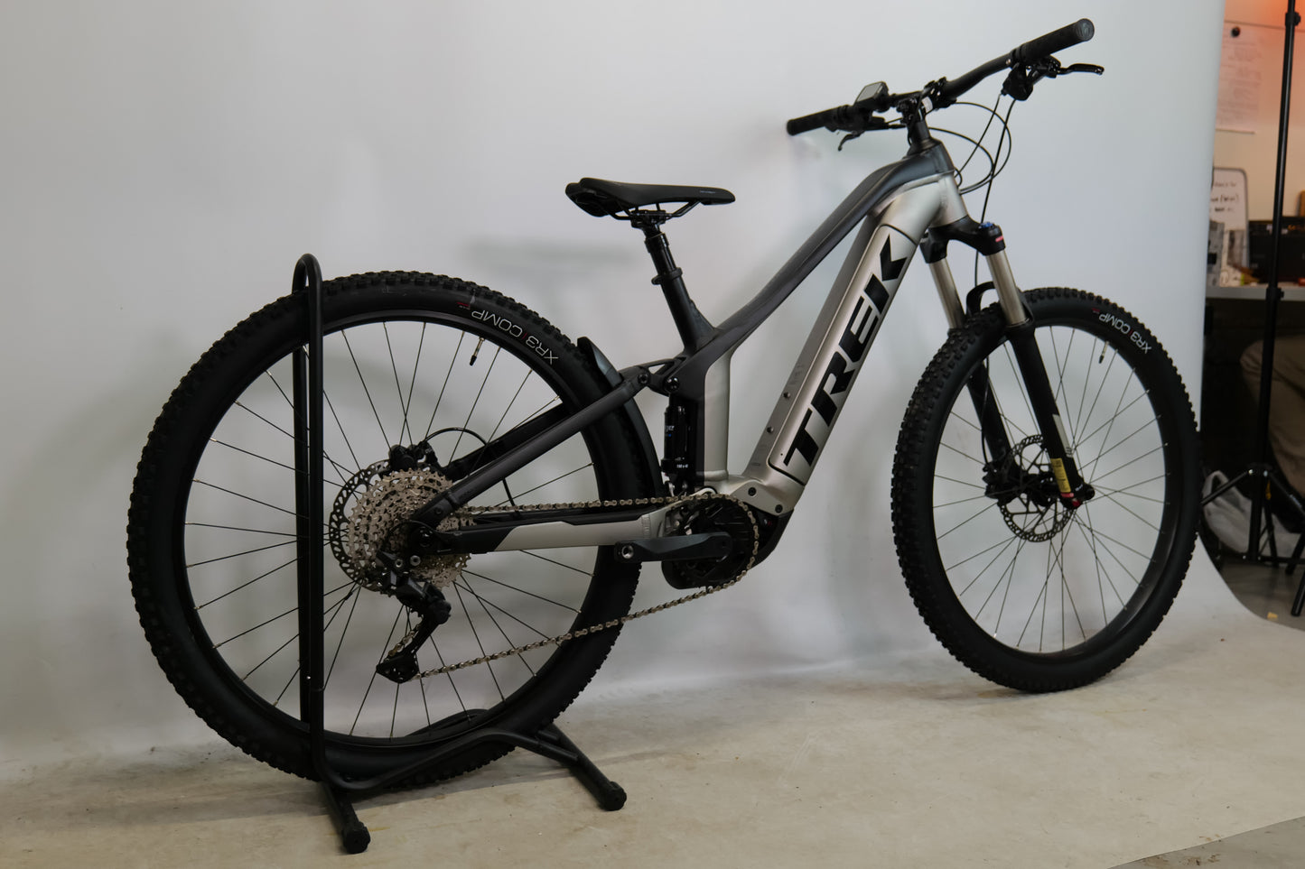 TREK POWERFLY FS 4 500Wh
2023 Electric Mountain Bike *Only 31 Miles Rode*