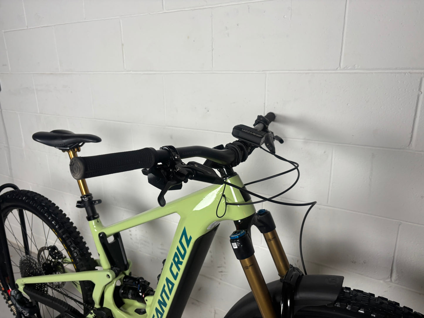 Santa Cruz Heckler CC X01 AXS RSV MX 2023 Electric Mountain Bike