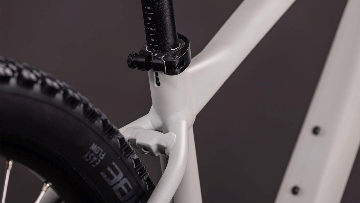 CUBE AIM PRO GREIGE/TITAN 2026