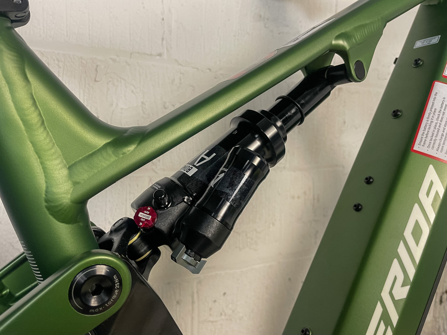 Merida eOne-Sixty Lite 675 2025 Electric Mountain Bike *Only Rode 0.3 Miles-Brand New*