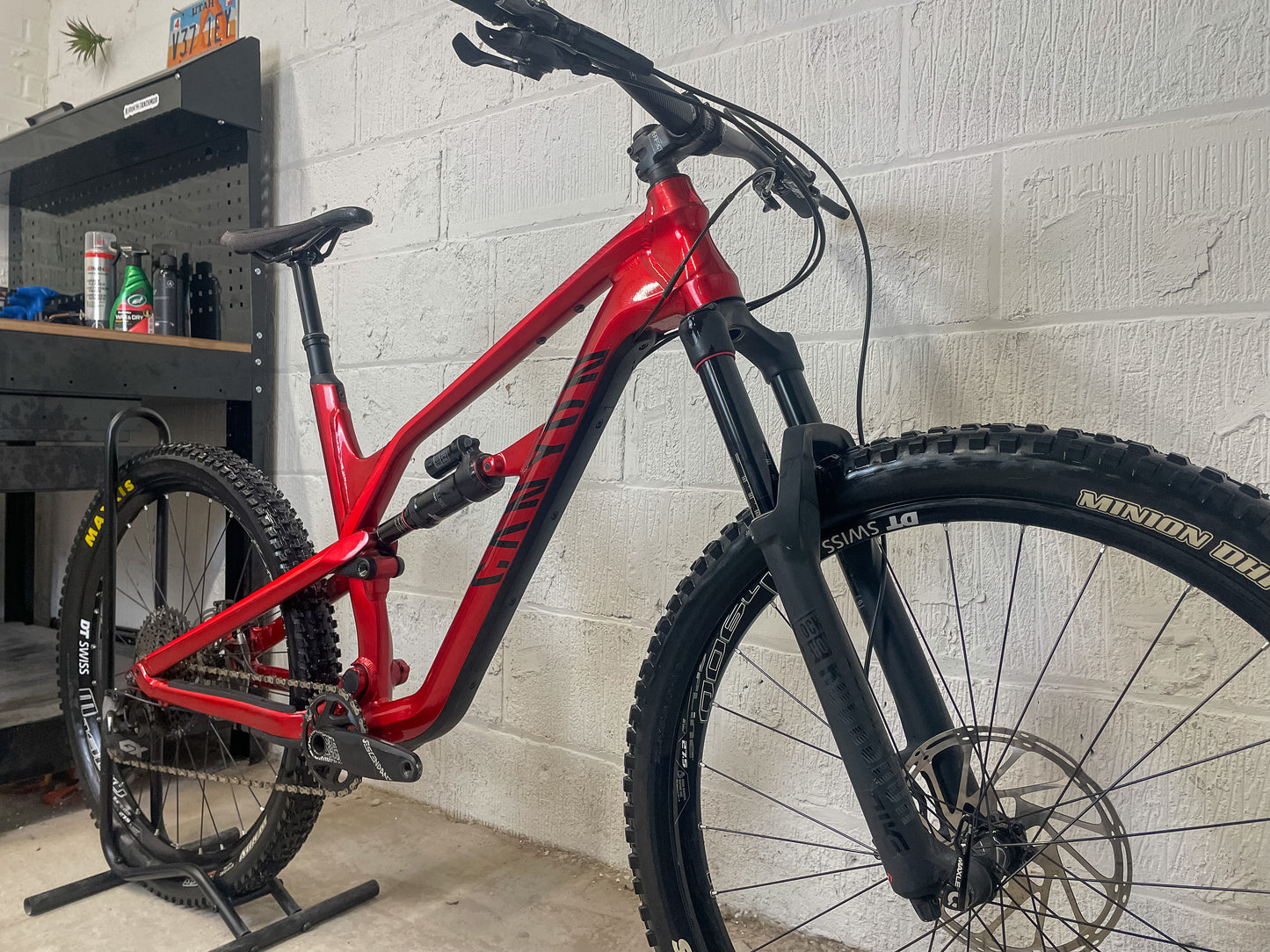 Canyon Spectral AL 6.0 Full Suspension Mountain Bike