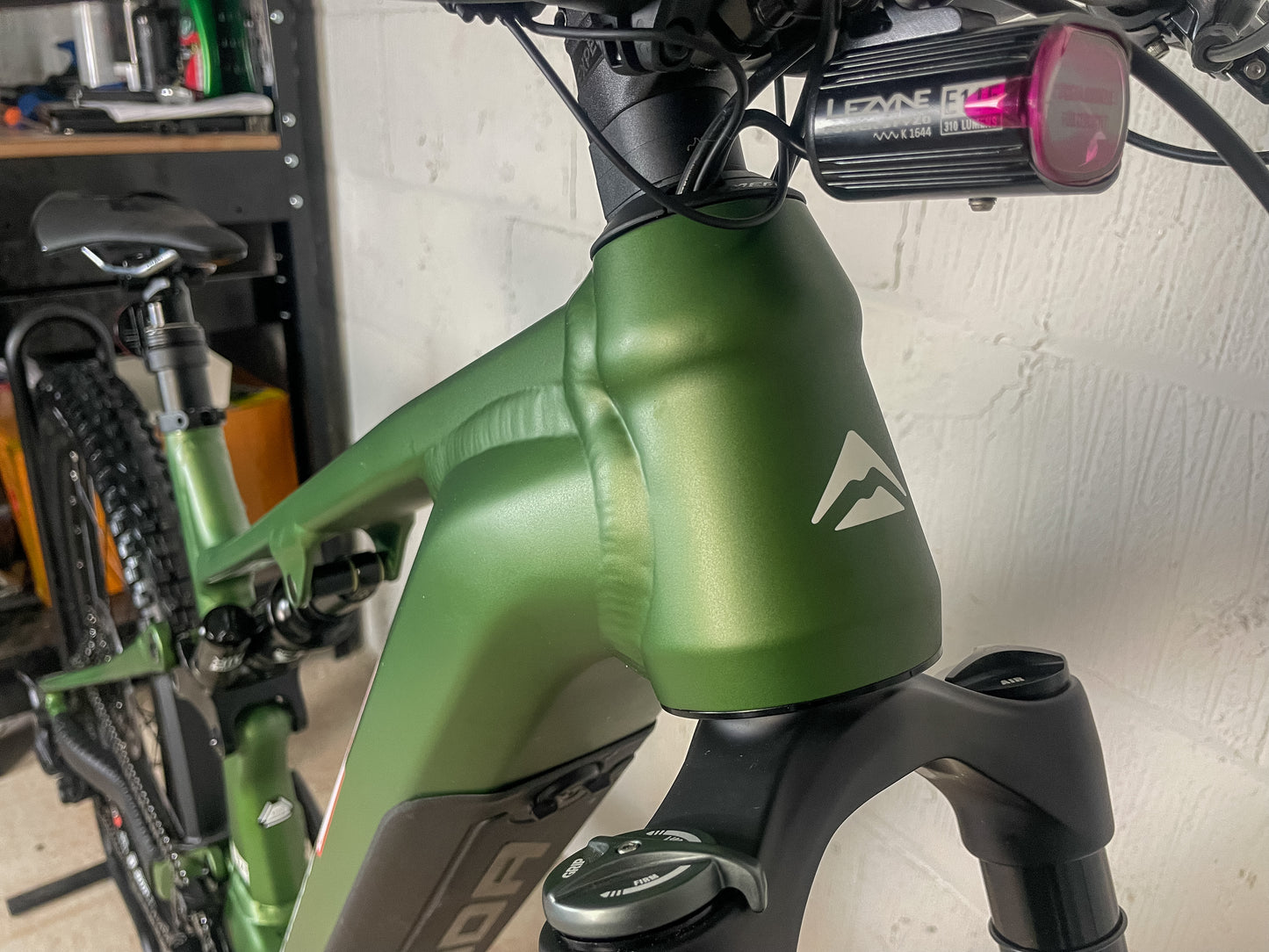 Merida eOne-Sixty Lite 675 2025 Electric Mountain Bike *Only Rode 0.3 Miles-Brand New*