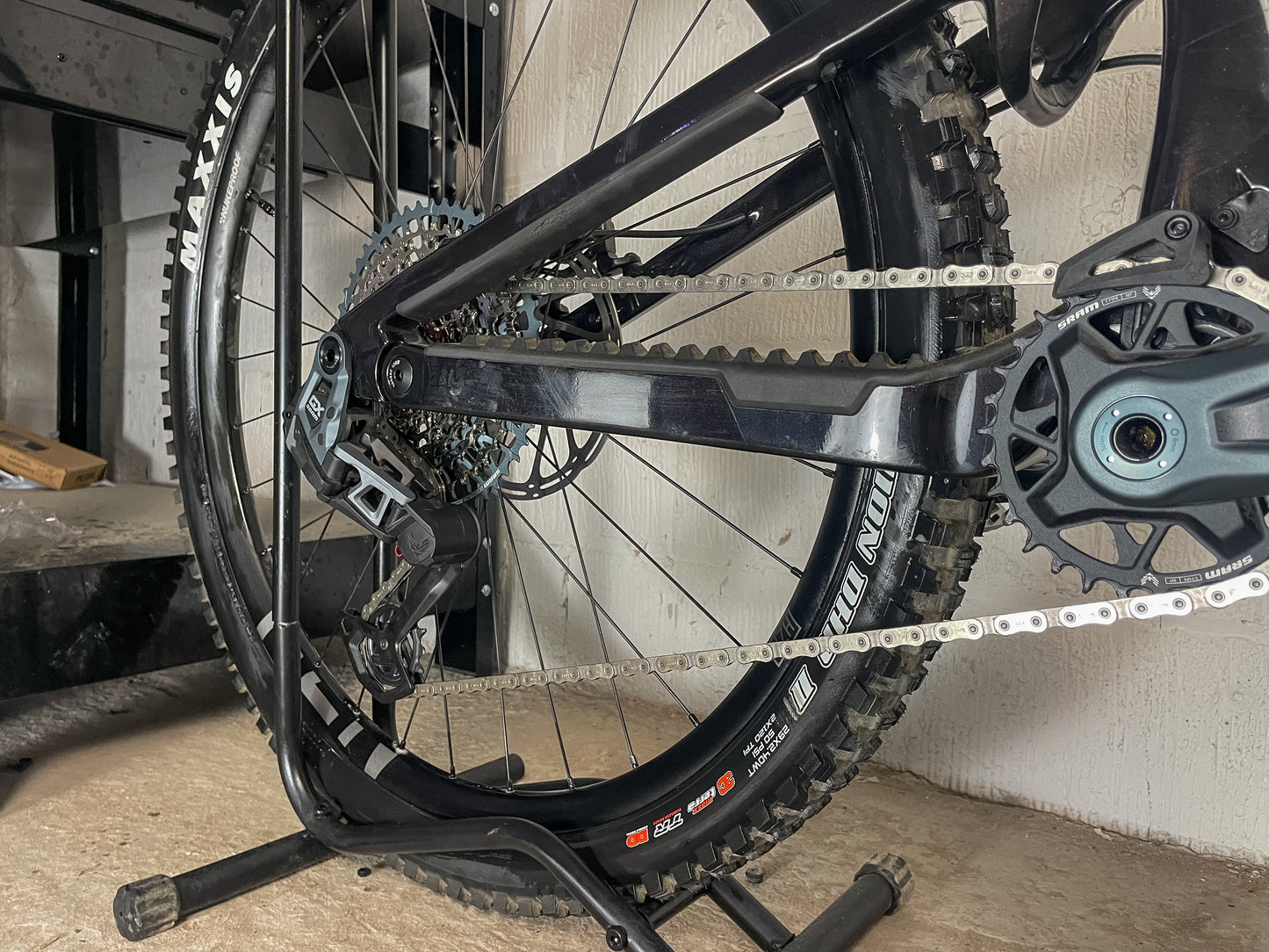 Nukeproof Mega 290 Carbon 2024 Mountain Bike