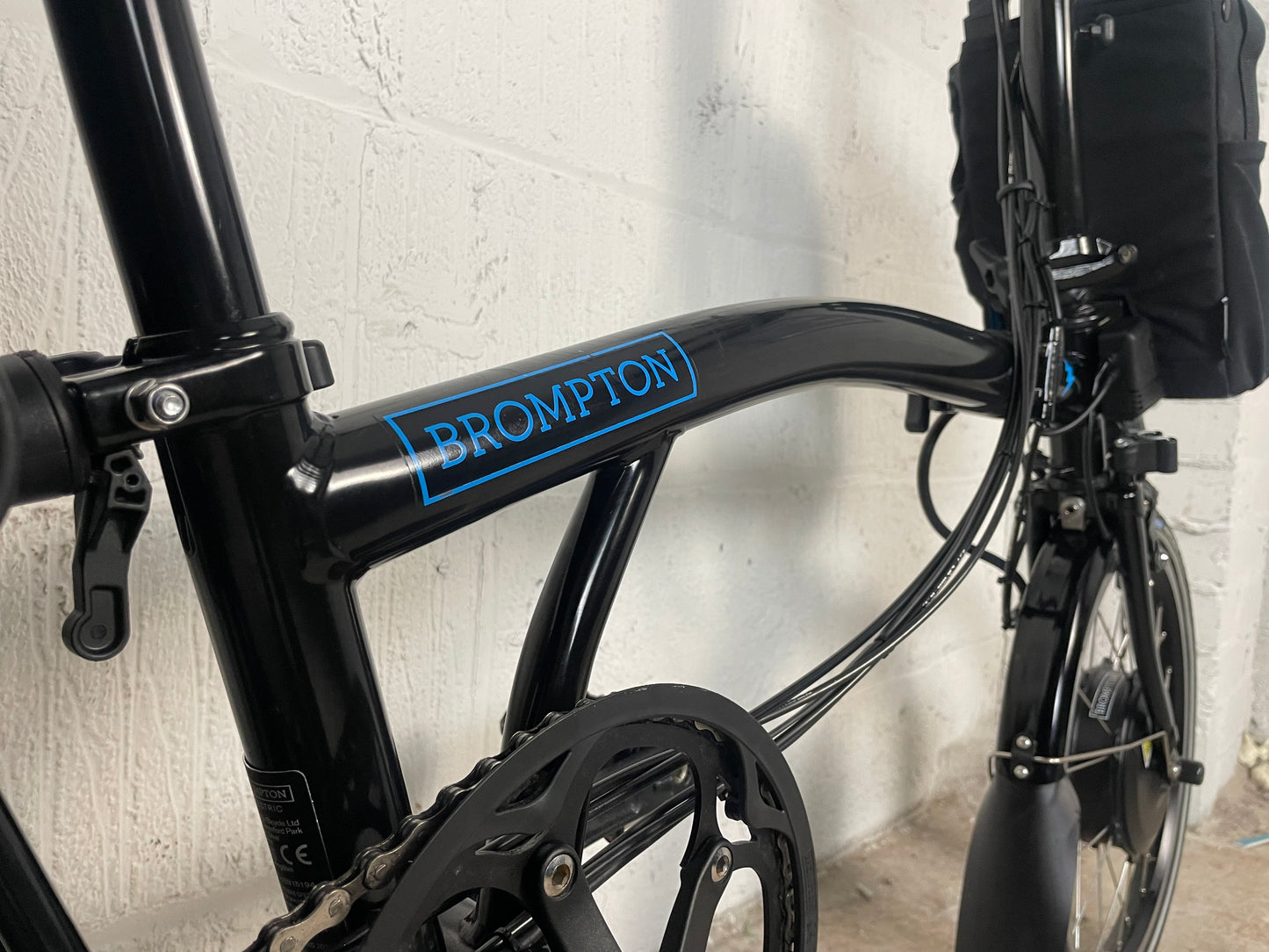 BROMPTON M6L ELECTRIC FOLDING BIKE *Only 80 Miles Rode-Warranty Included*