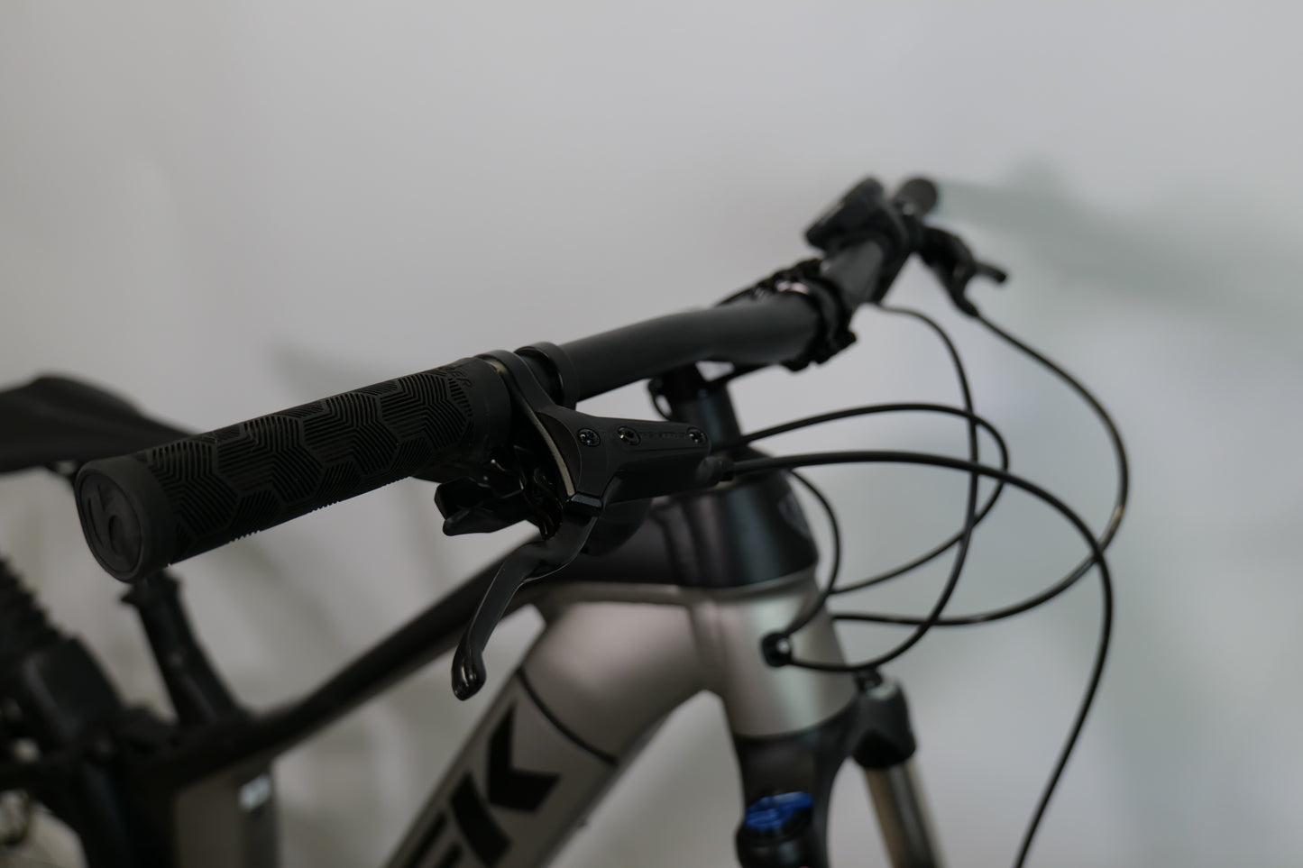 TREK POWERFLY FS 4 500Wh
2023 Electric Mountain Bike *Only 31 Miles Rode*