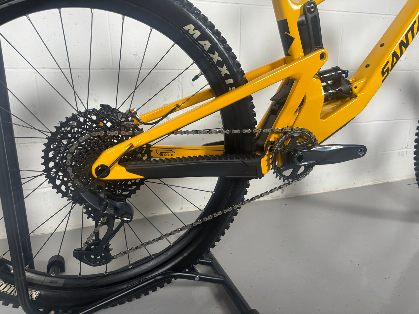 Santa Cruz 5010 C 2022 SRAM GX Full Suspension Mountain Bike