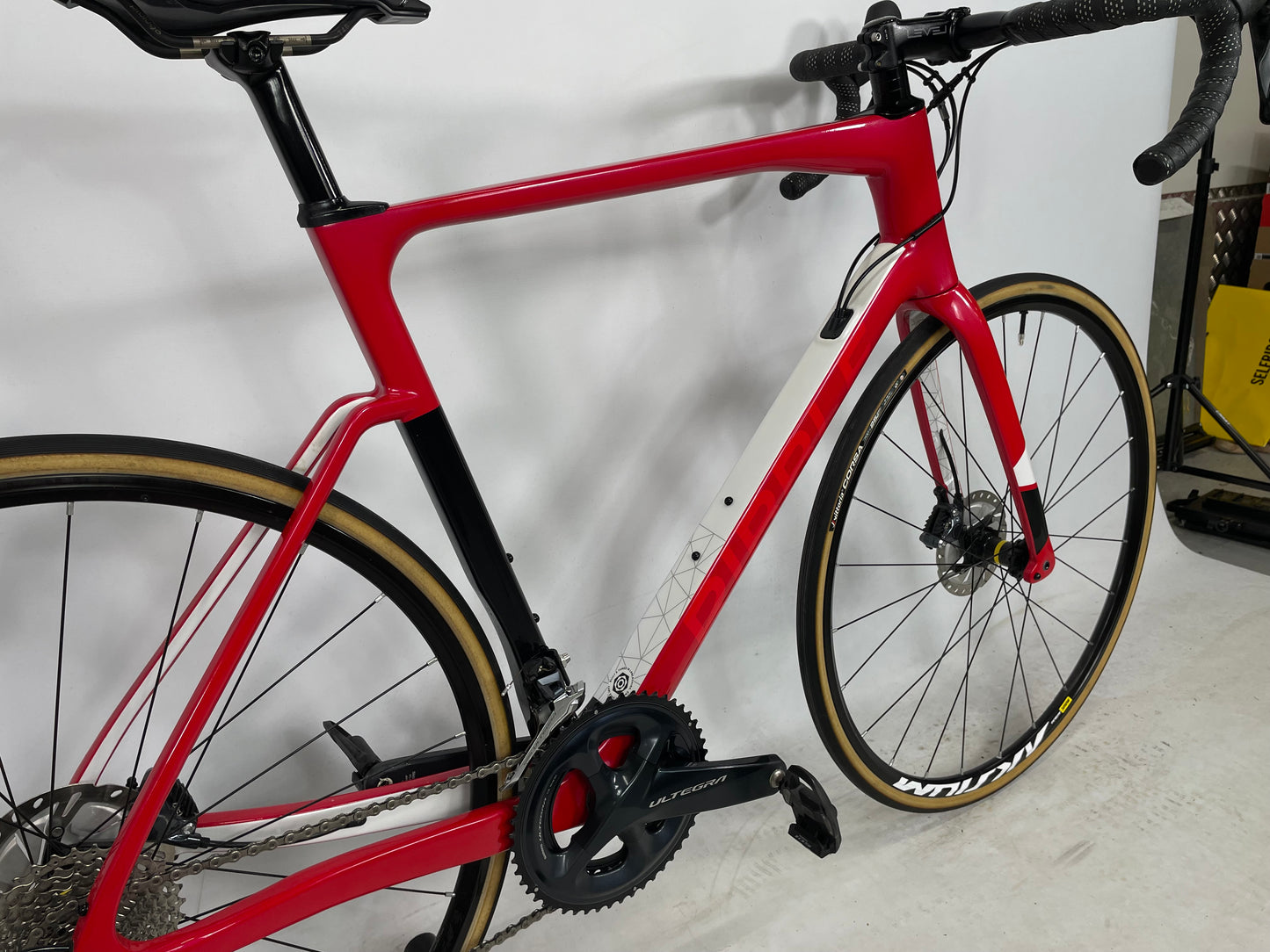 Ribble Endurance SL Di2 Carbon Disc Road Bike 2021