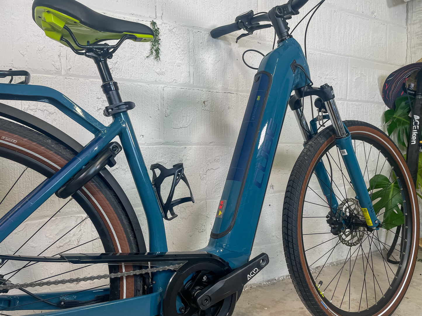 Cube Kathmandu Hybrid One 625 2024 Electric Hybrid Bike * Only 15 Miles rode*