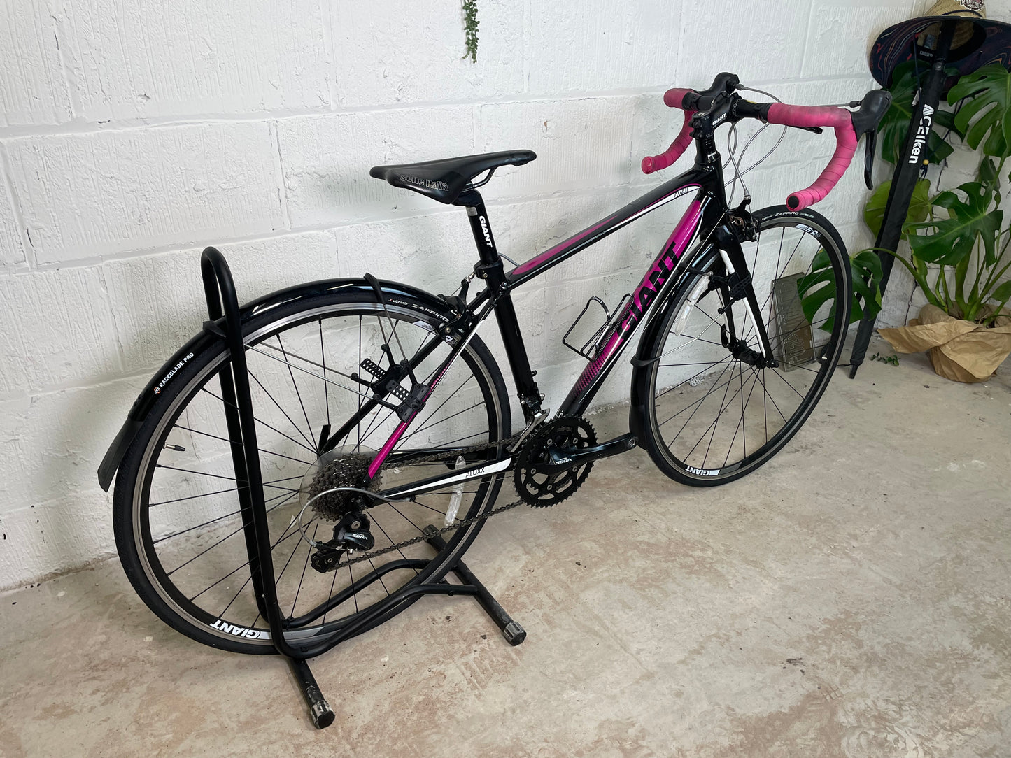 Giant Avail 3 Road Bike