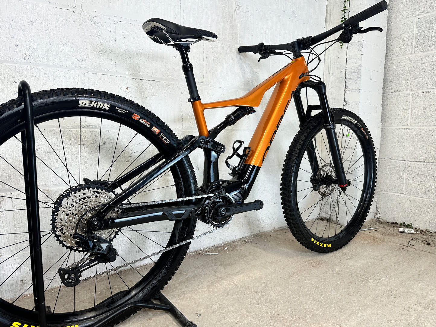 Orbea Rise H30 2023 Electric Mountain Bike *Only 400 Miles*