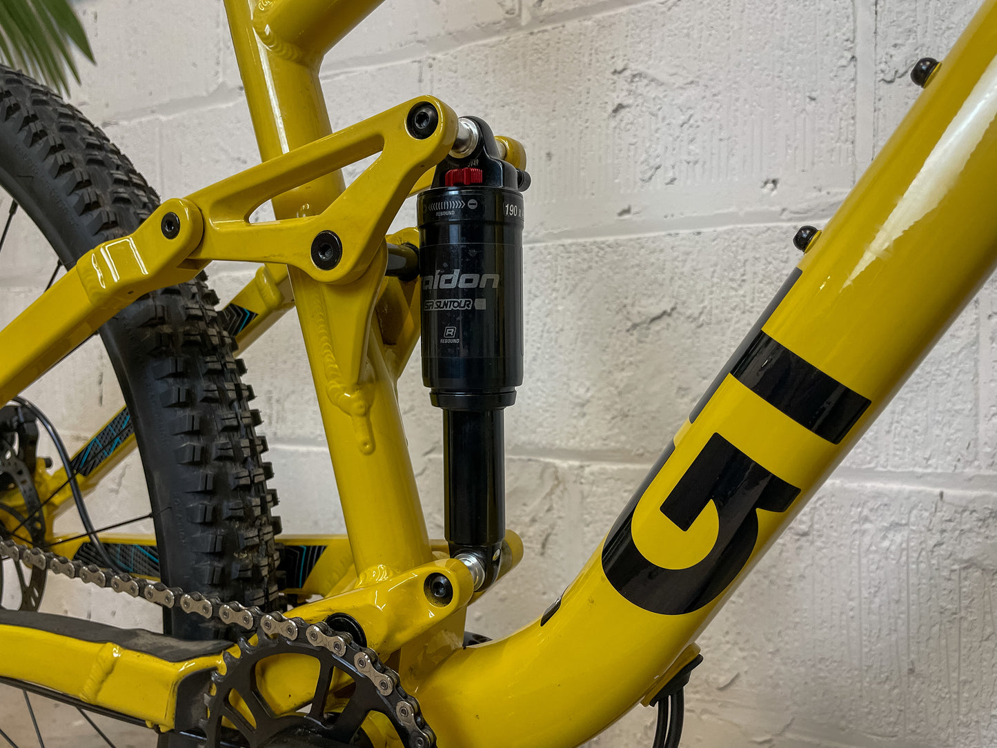 GT Zaskar FS Sport 2024 Full Suspension Mountain Bike