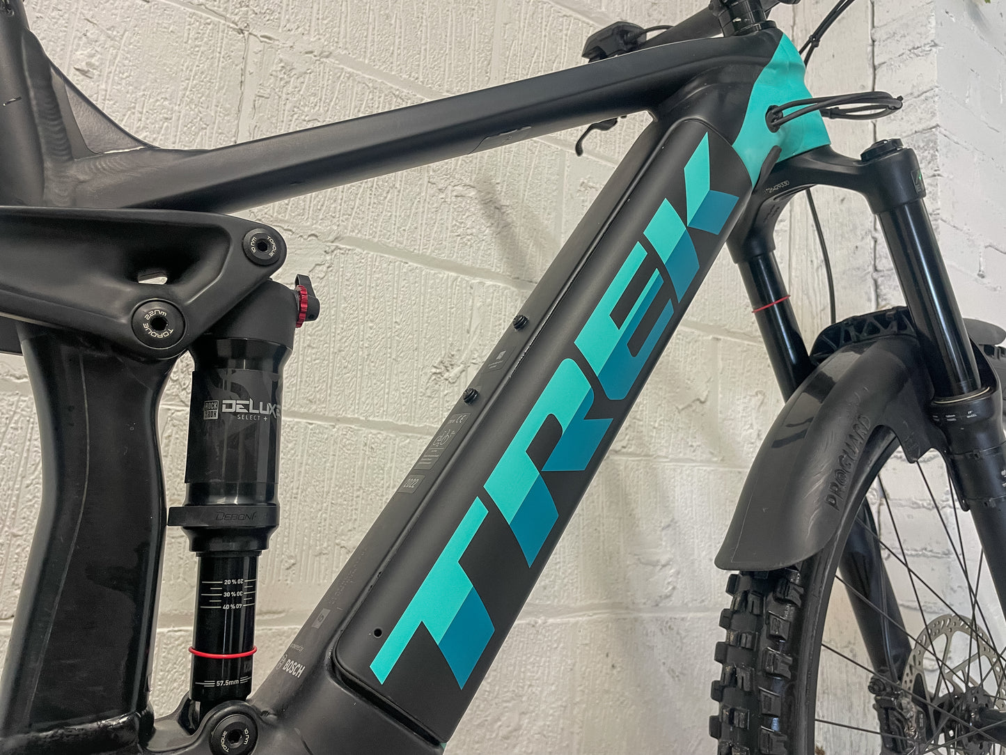 TREK RAIL 5 625WH ELECTRIC MOUNTAIN BIKE 2023