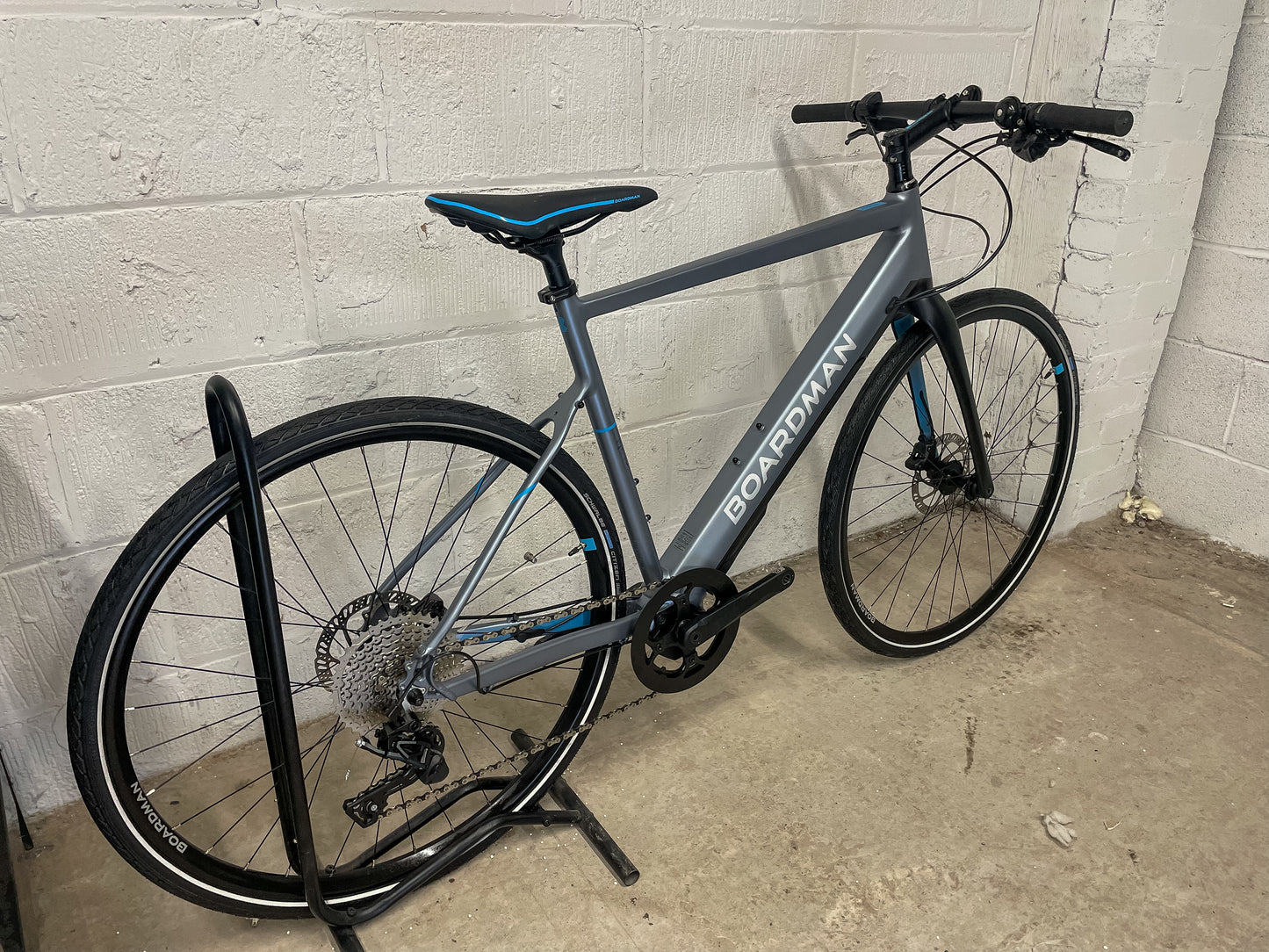 Boardman HYB 8.9E Microshift Hybrid Electric Bike *Only 30 Miles Rode