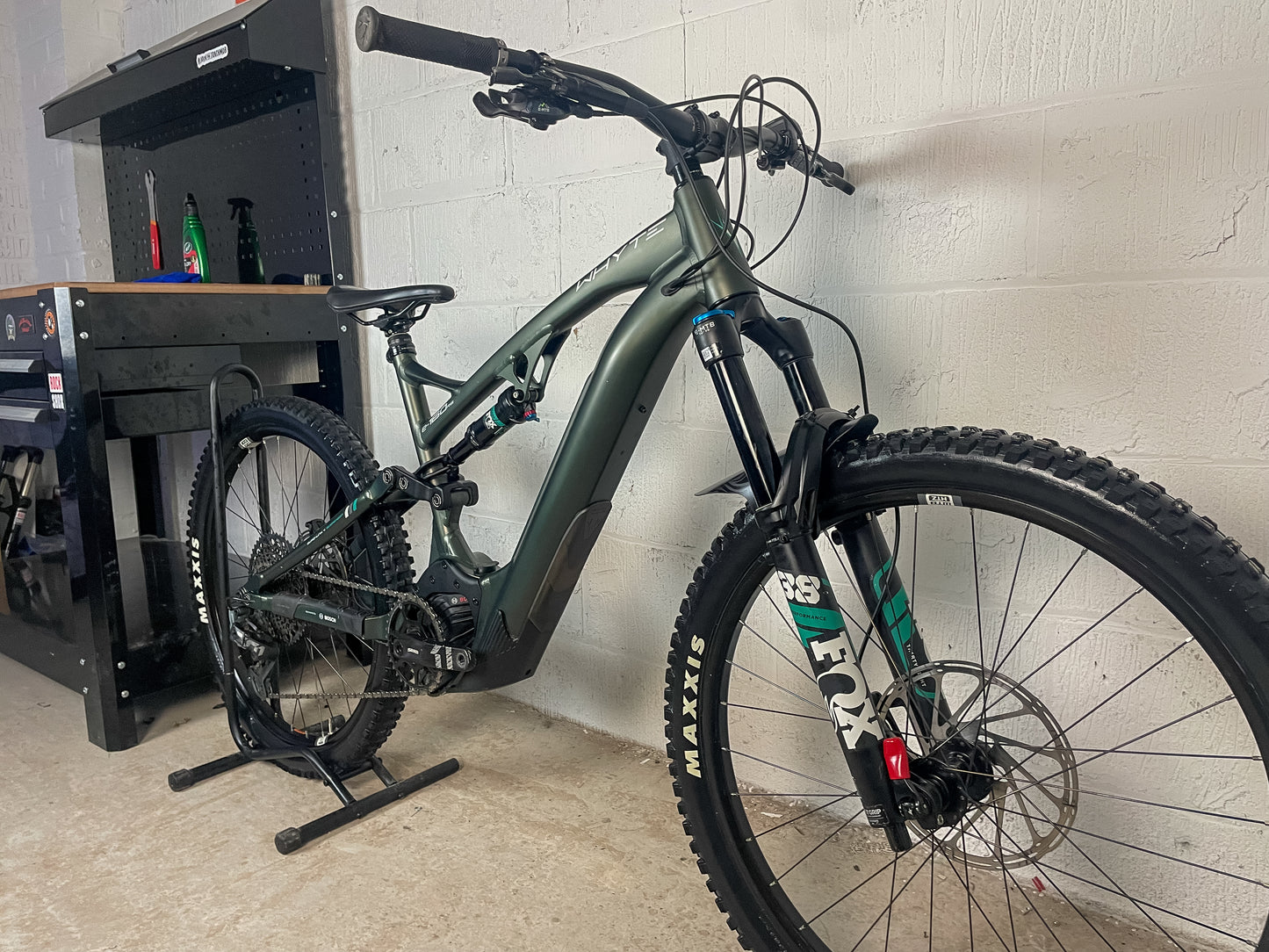 Whyte E-160 RS V2 2023 Electric Mountain Bike *Only 800 Miles Rode*
