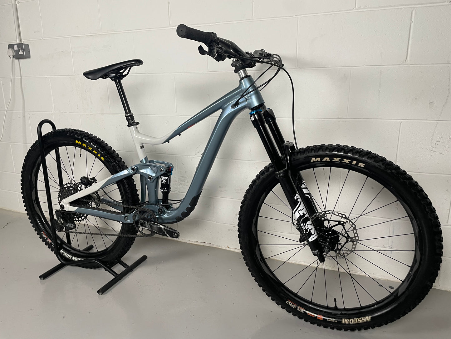 Giant Trance X 2 2024 Full Suspension Mountain Bike
