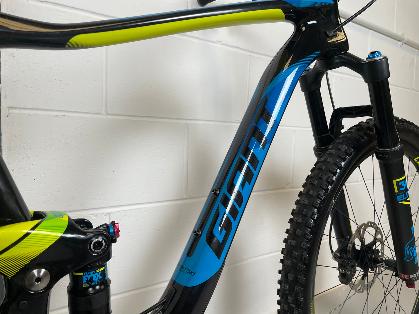Giant Anthem Advanced 1 Carbon Full Suspension Mountain Bike