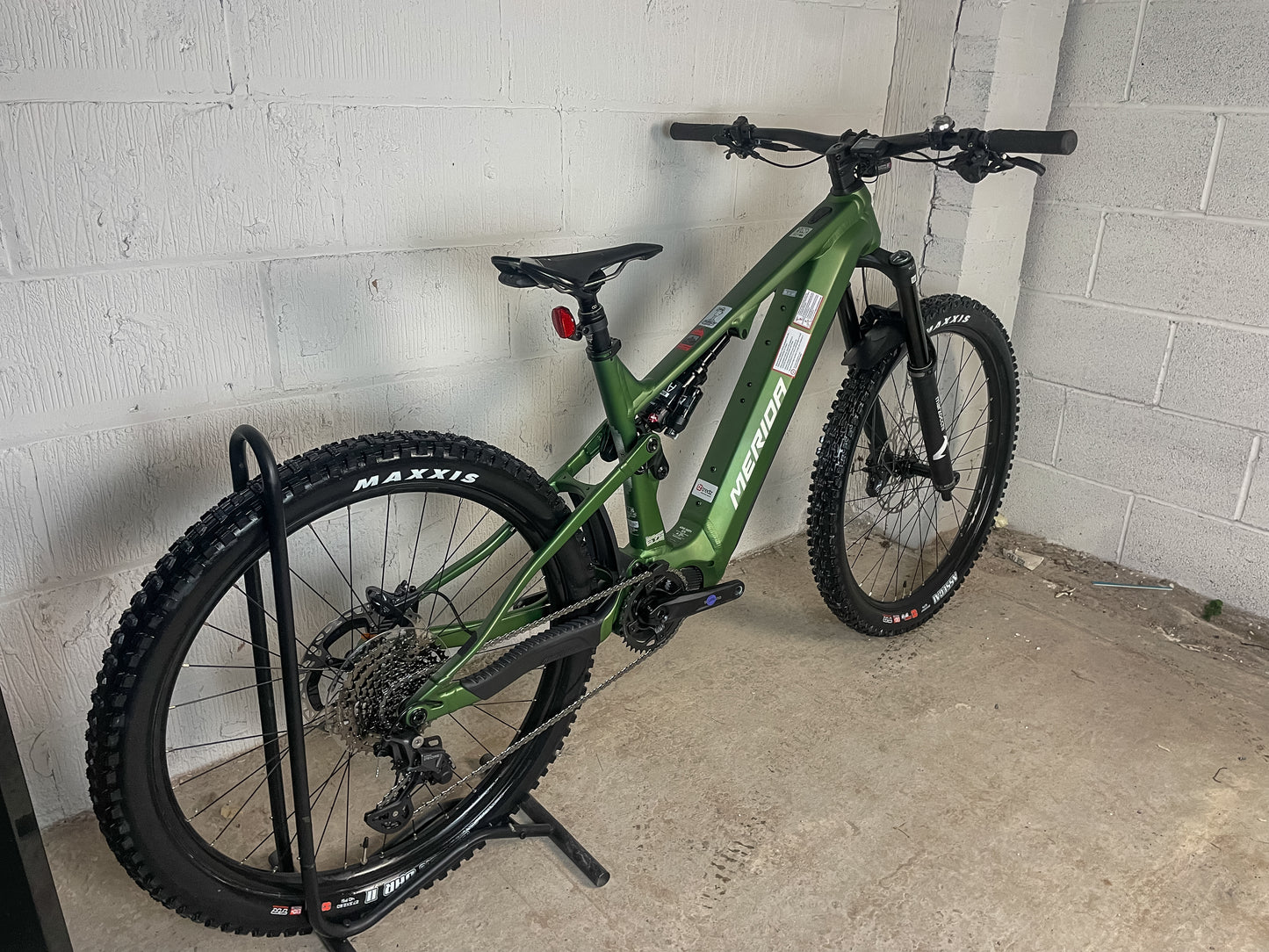 Merida eOne-Sixty Lite 675 2025 Electric Mountain Bike *Only Rode 0.3 Miles-Brand New*