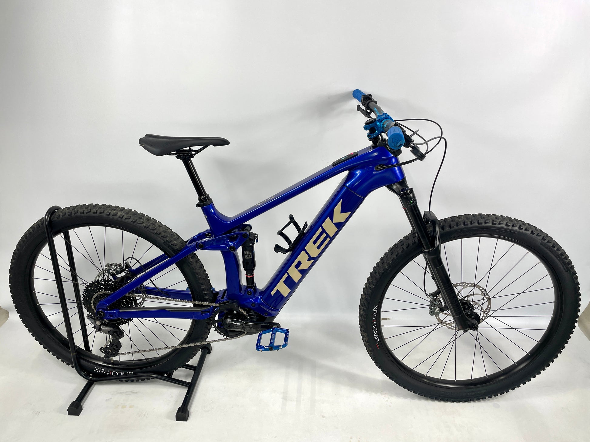 Trek Rail 9.5 Gen 4 2023 Carbon Elektro-Mountainbike *80 Meilen, 3 Jah – Mcrbikes