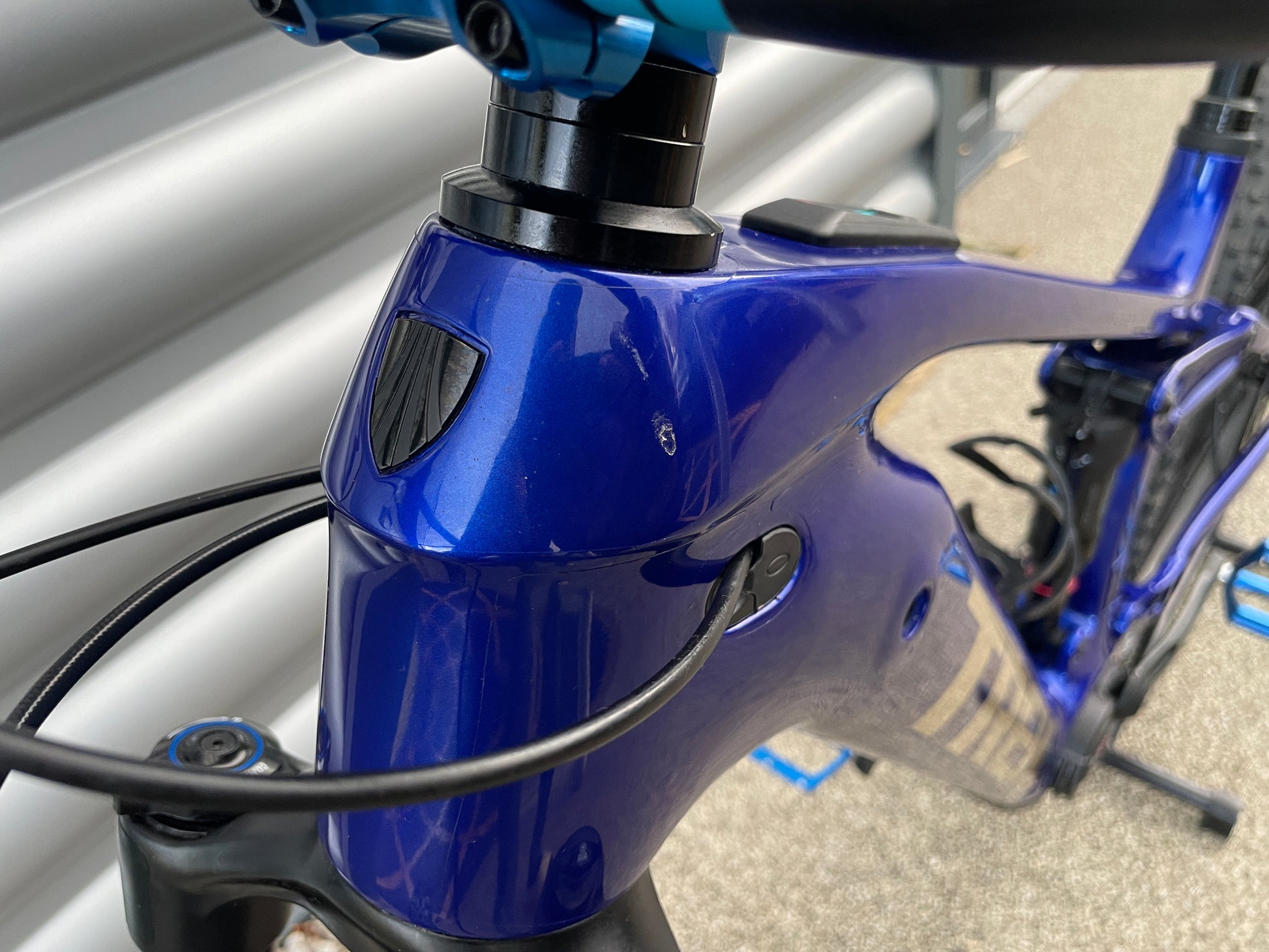 Bicycle Trek Rail Vs Specialized Turbo Levo Trek Rail Vs Levo Trek