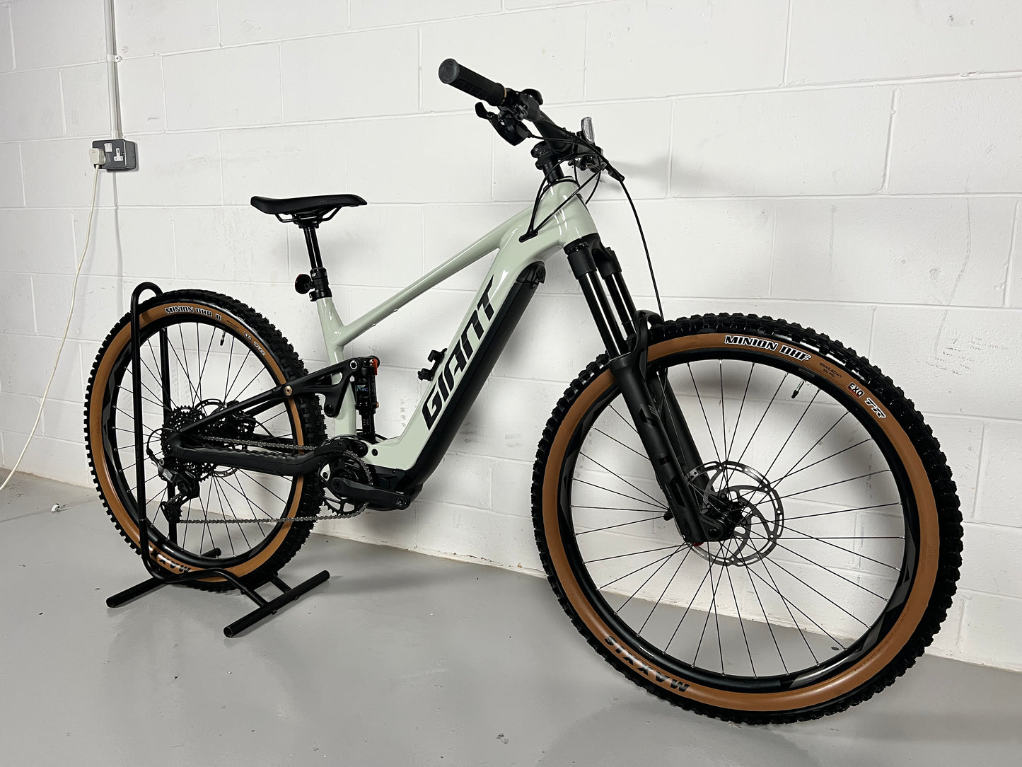 Giant Stance E+ 2 2027 Electric Mountain Bike - Only 60 Miles Rode