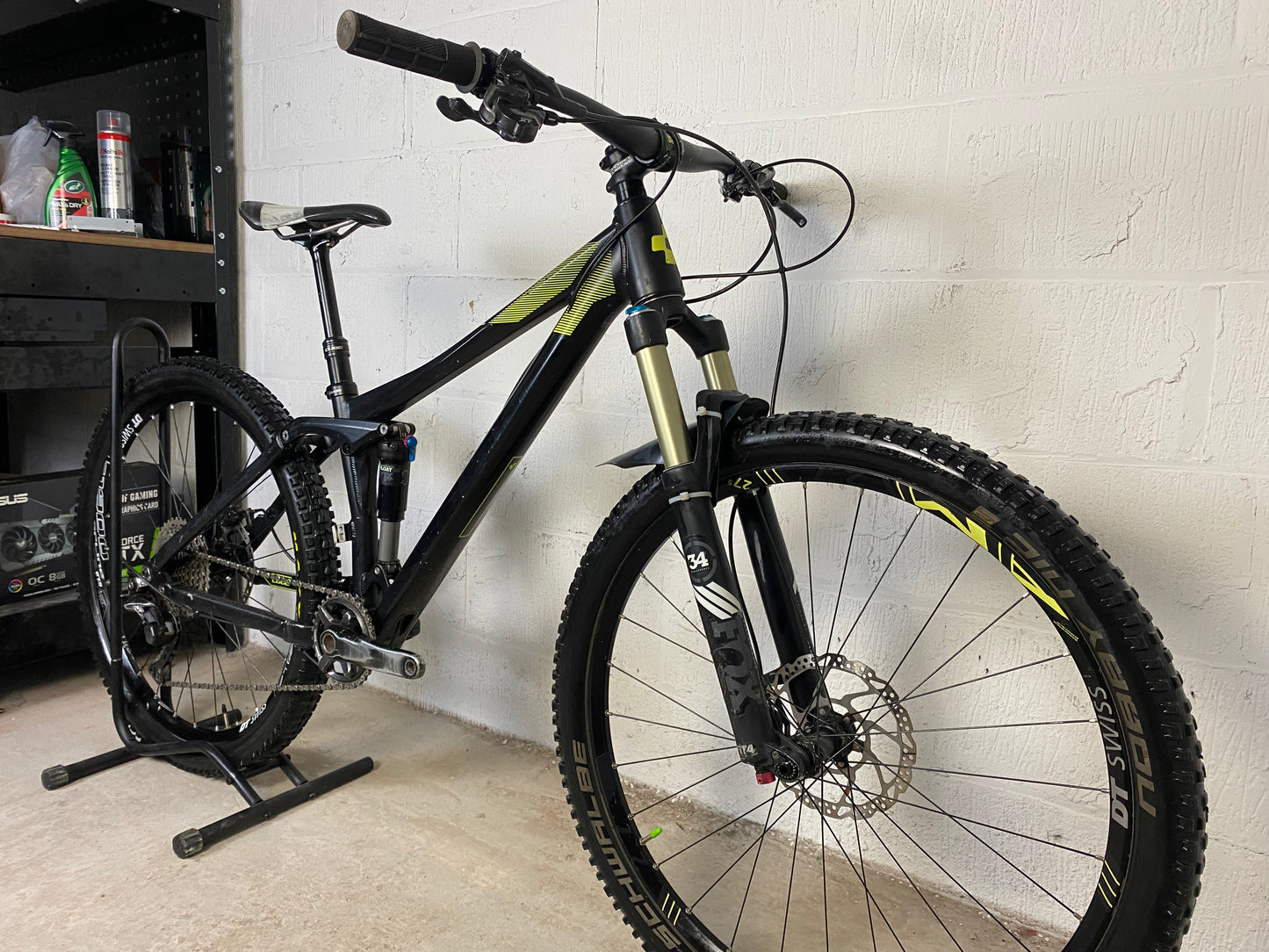 Cube Stereo 140 Race Full Suspension Mountain Bike