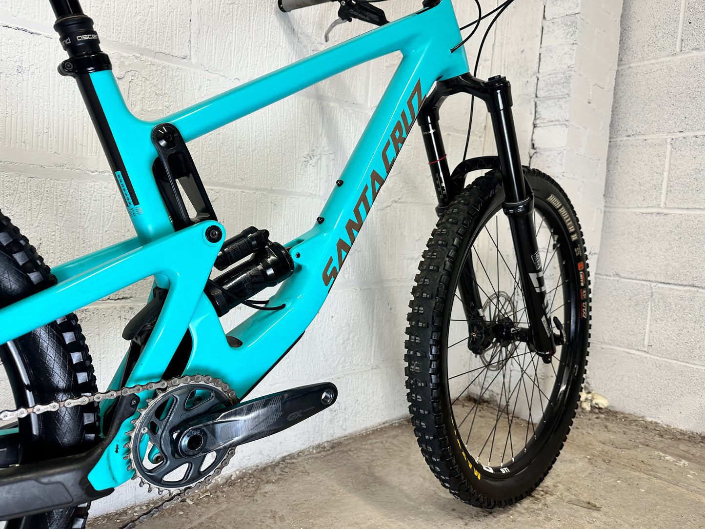 Santa Cruz Bronson CC Full Suspension Mountain Bike