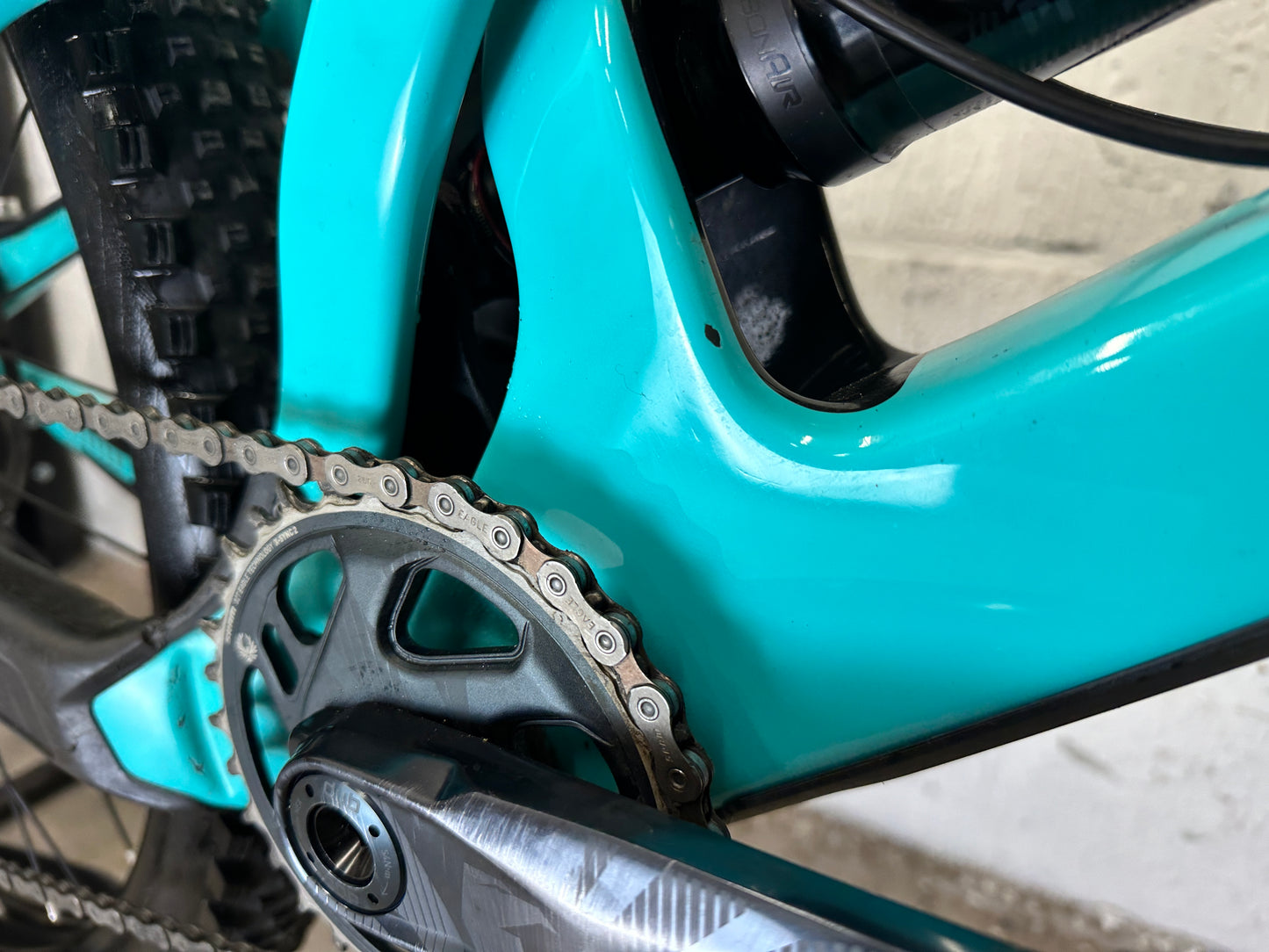 Santa Cruz Bronson CC Full Suspension Mountain Bike