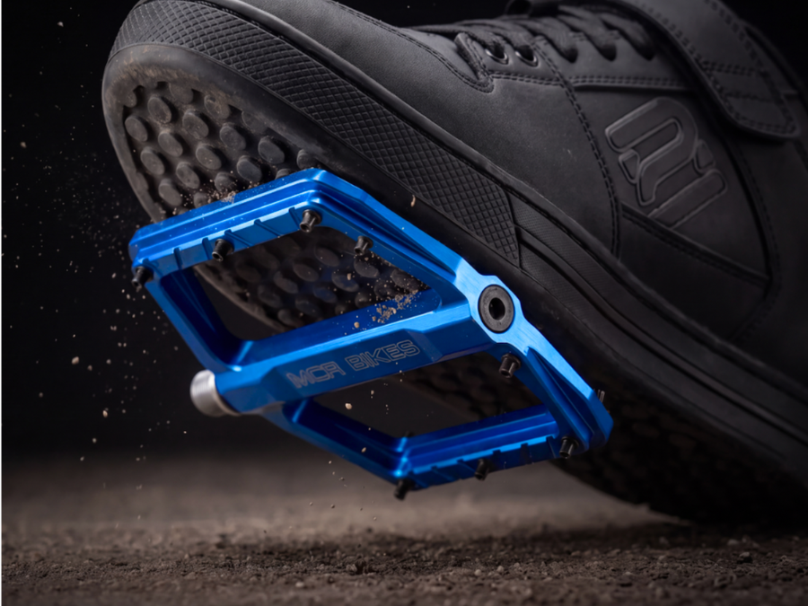 MCR M1 flat pedal installed on mountain bike