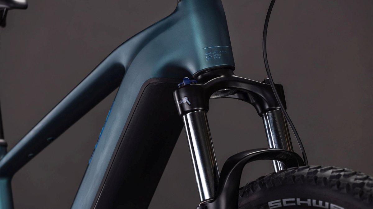 CUBE REACTION HYBRID ONE 800 ROYALGREEN/PRISM 2026