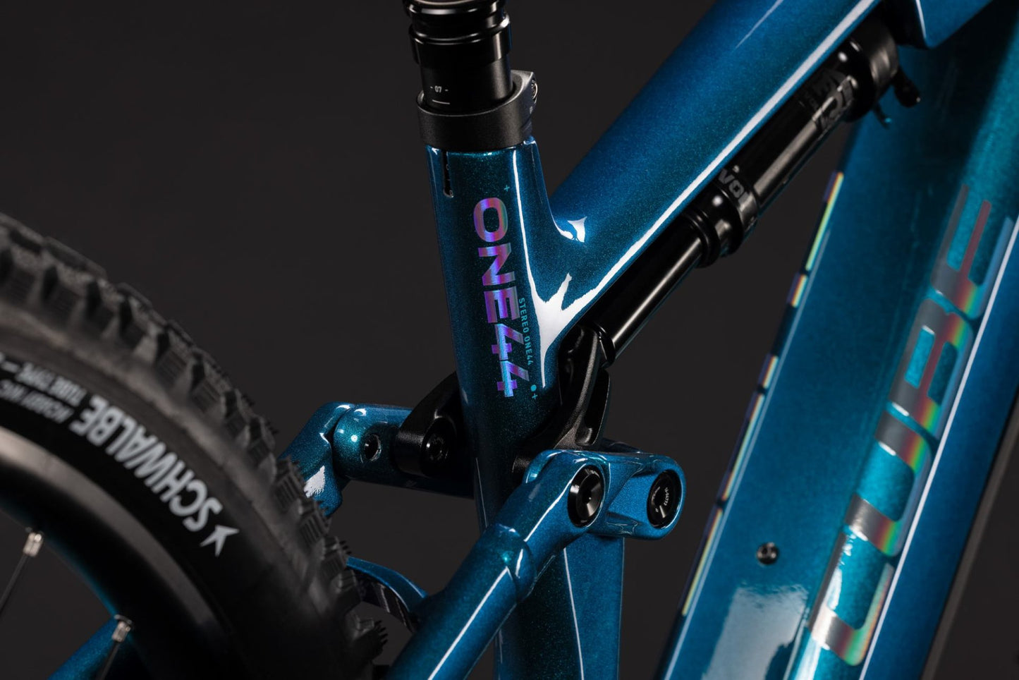 CUBE STEREO HYBRID ONE44 HPC RACE 800 NEBULA/PRIZM 2027